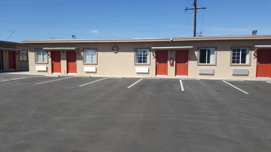Motel 6 Maple/Main Hesperia Esterno foto